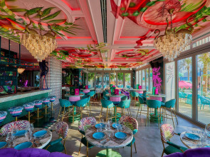 Radisson Beach Resort Palm Jumeirah