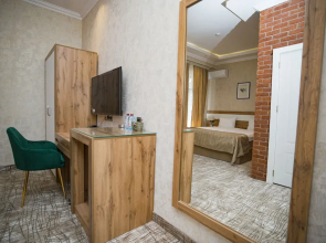 Lakeside Hotel & Spa