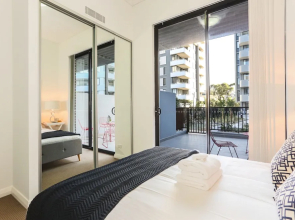 Rosebery Rest (I723)