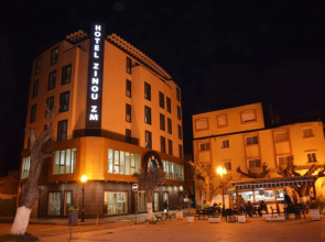 Hotel Zinou ZM