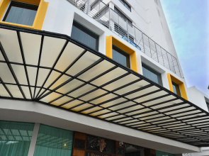 TF Riverside Hotel