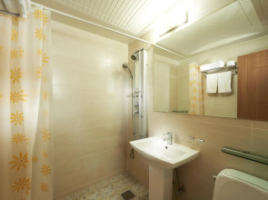 Отель Noble Tourist Hotel Insadong