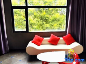 Jingzhou Youyi Hotel