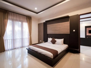 Surya Kencana Seaside Hotel