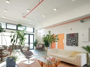 w Stylish Loft in Santa Ana