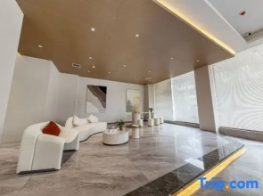 Sansui Liangqi Qingju Smart Hotel (Sansui County People's Government Railway Station)