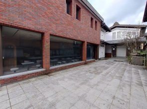 Takayama stay Kakitsubata