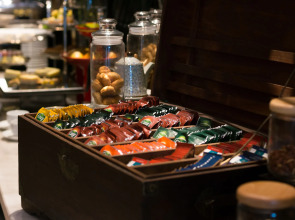 Silverland Jolie Hotel