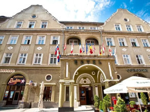 Coroana Hotel