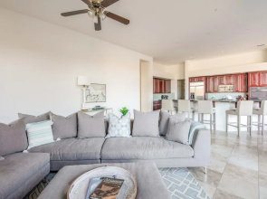 Desert Paradise Home 5 Bedrooms 3 Bathrooms Home