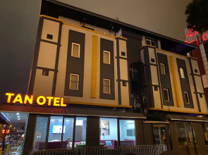 Tan Otel