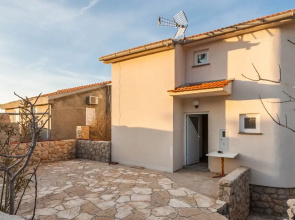 Cozy Apartments in Zadar With Sea and Mountain Views