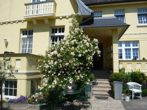 Relaxa at a Luxurious Villa in Bad Pyrmont