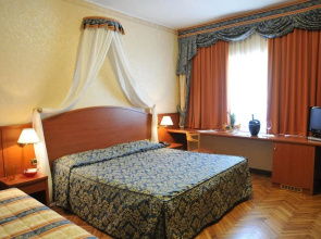 Excelsior Palace