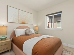 Contemporary Gem - Rooftop Deck & Private Hot Tub!