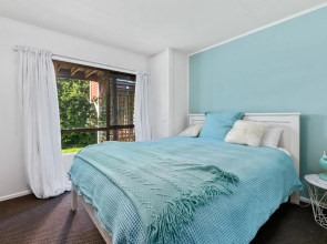 Haven by The Lake - Wanaka Holiday Home