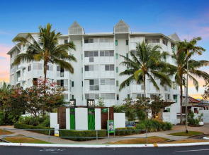 Trendy Inner-City Pad