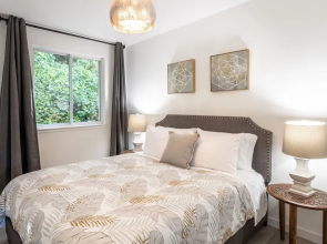 Marbella Lane Pedro Point Beach House with Hot Tub