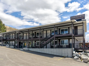 The Roosevelt Hotel - Yellowstone