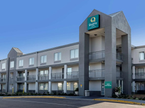 Quality Inn Fayetteville near Fort Bragg