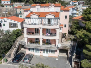 Apartments Luka Toni