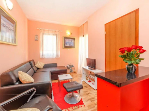 Holiday Home & Apartments Primavera