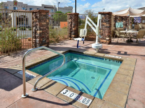 Holiday Inn Express & Suites Page - Lake Powell Area by IHG