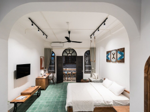 HOME KEY - Home Away From Home