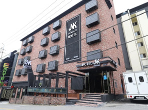 Gunsan JNK Classic Hotel Red Plus