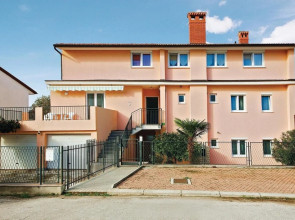 Amazing Apartment in Pula With Outdoor Swimming Pool, Wifi and 3 Bedrooms