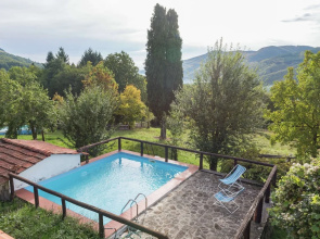 Rustic Chalet With Pool