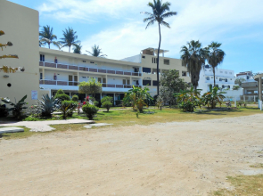Hotel Las Jacarandas
