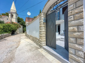 Captain's House - Sv. Jakov