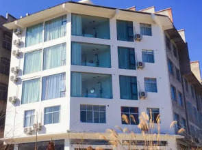 Rucheng Goodluck hotel