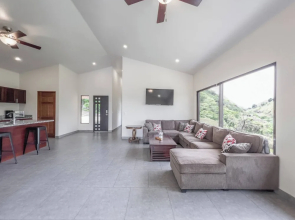 Journeys End-stunning Views In Gated Community