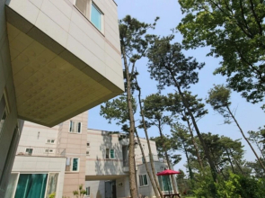 Hwaseong Sea Pension