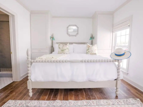 Guesthouse Charleston EAST 42 A & B