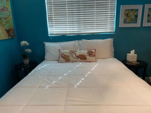 Large Groups Sequoia Park, CA Coast Wineries, Skiing. Enjoy Fire Pit, Hot Tub, Outdoor Kitchen