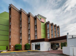 Red Roof Inn & Suites Macon