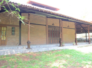 Hills Joglo Villa