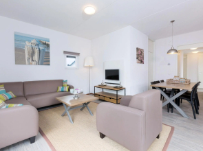 Detached Single Story Holiday Home Near the Sea