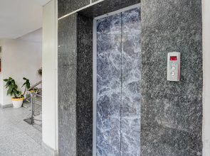 Super Townhouse Oak ONGC Crossway Formerly Hotel Gold Stone Comfort