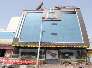 OYO 13889 Hotel Seth Sawariya