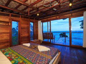 Tevana House Reef