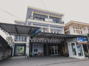 Hotel Umro by RedDoorz