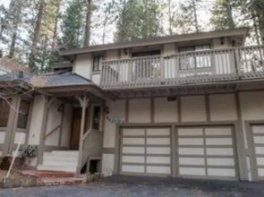 Gold Mountain Manor Bed and Breakfast