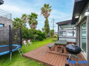 Domostay/Sagye Beach/Sanbangsan View/Pool Villa/3Queen Beds/2Bathrooms/Heated Pool(도모스테이 풀빌라)