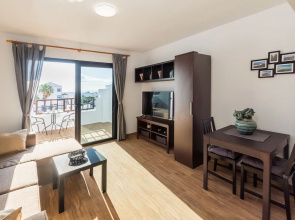Apartamento GOLDEN Teguise 2 con vistas al mar