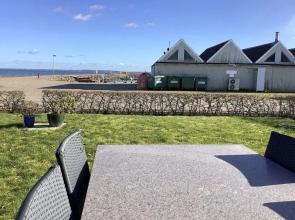 6 Person Holiday Home in Thyholm