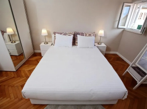 White Stone Apartment  Diocletian Palace